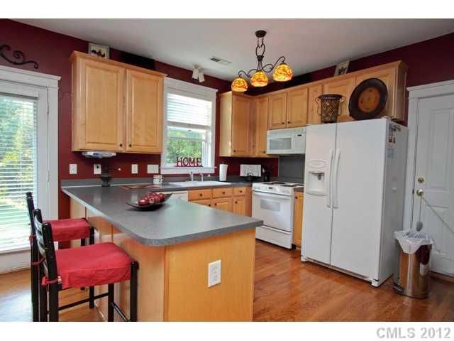 4111 Spreading Oaks Ct, Waxhaw, NC 28173
