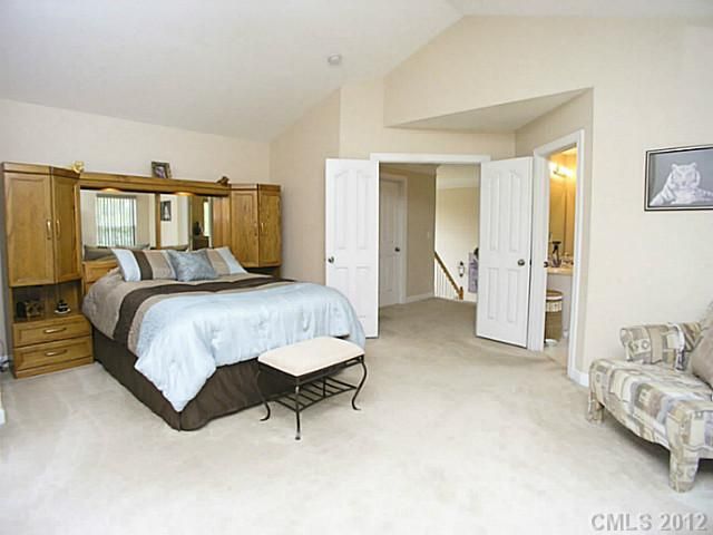 2889 NW Island Point Dr, Concord, NC 28027