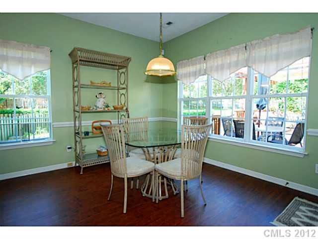 9202 Olivia Ln, Charlotte, NC 28277