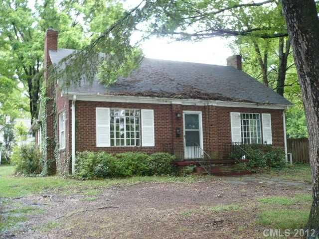 195 SW Spring St, Concord, NC 28025