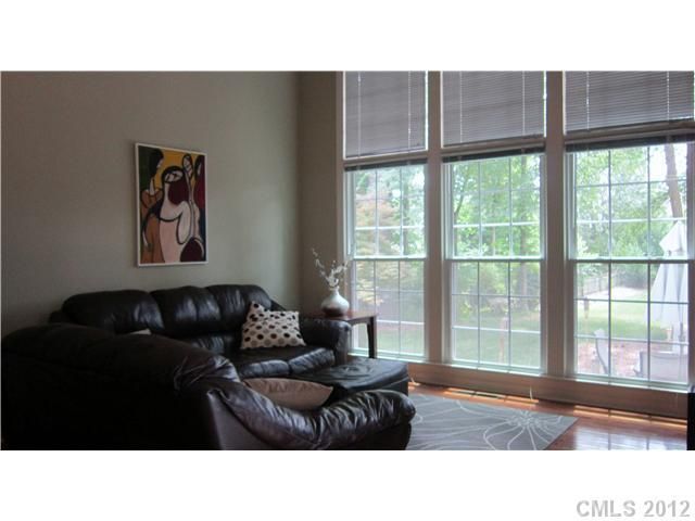 8129 Long Nook Ln, Charlotte, NC 28277