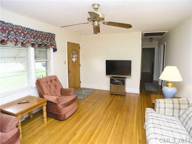 2326 Heywood Ave, Charlotte, NC 28208