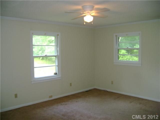 307 Mellon Rd, Belmont, NC 28012