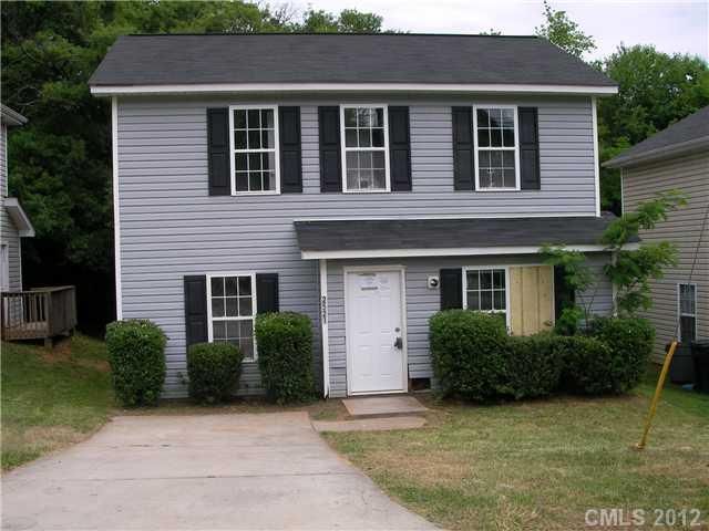 2521 Beachmont Ave, Charlotte, NC 28208
