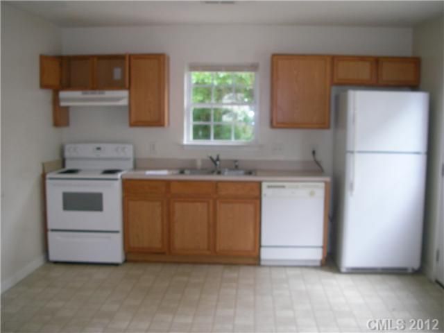 2521 Beachmont Ave, Charlotte, NC 28208