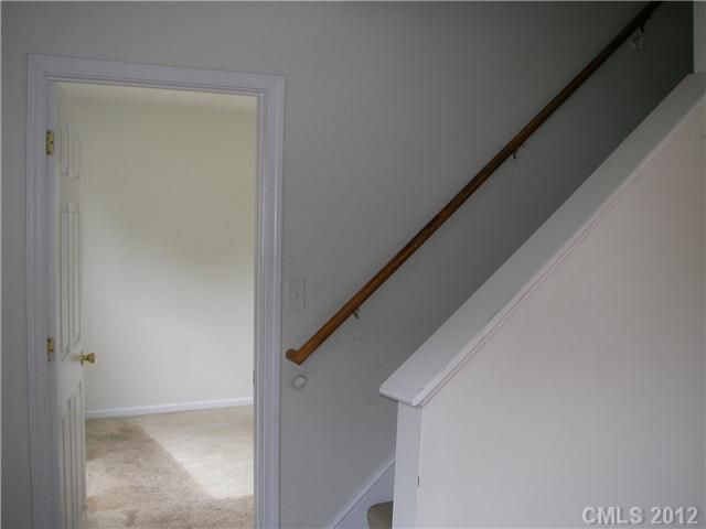 2521 Beachmont Ave, Charlotte, NC 28208