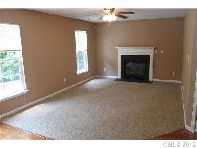 221 Jonathon Ct, Kannapolis, NC 28083