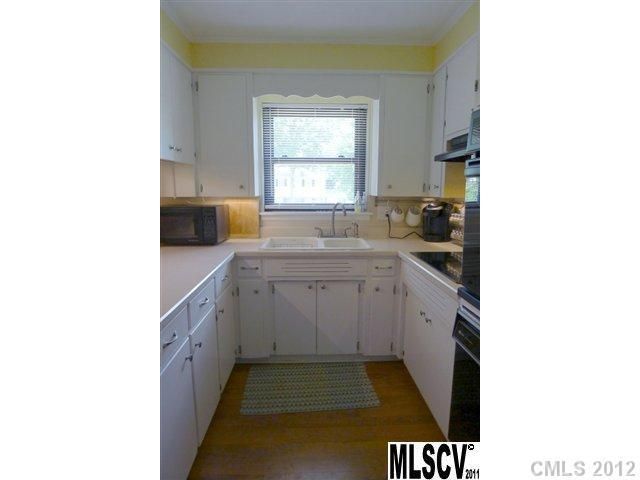 514 NW 26th St, Hickory, NC 28601