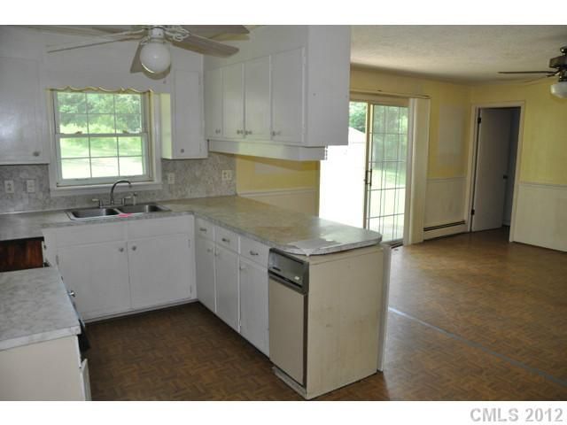 1021 Kentucky St, Kannapolis, NC 28083