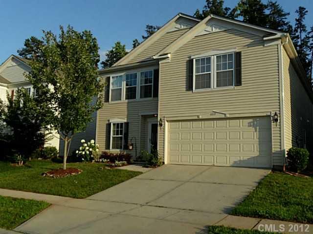 6019 Shortleaf Pine Ct, Charlotte, NC 28215