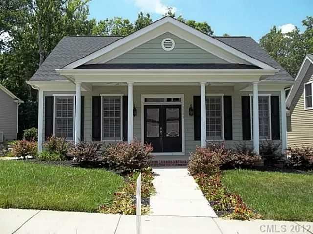 1043 Gardenia St, Fort Mill, SC 29708