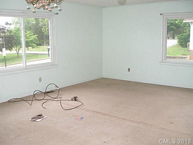311 W B St, Newton, NC 28658