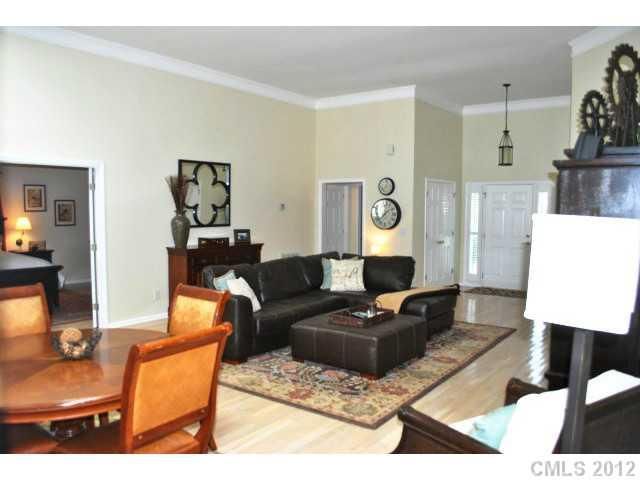 20321 Queensdale Ct, Cornelius, NC 28031