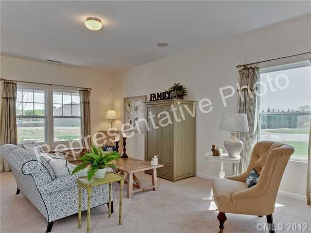974 Pointe Andrews Dr #8, Concord, NC 28025