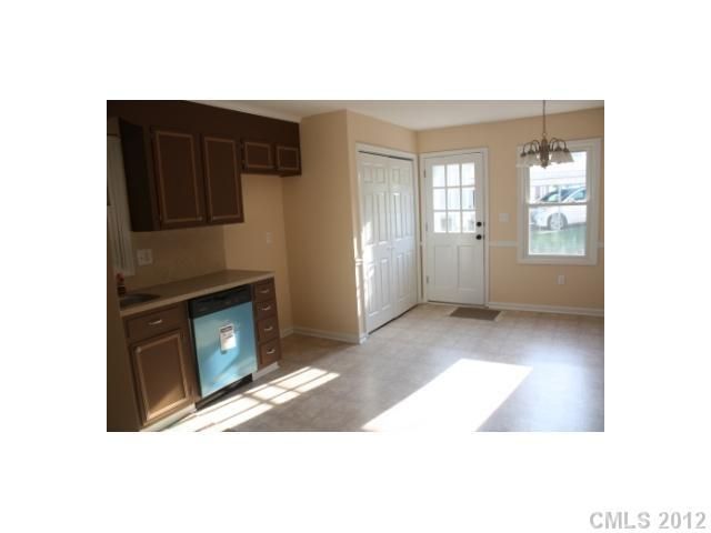 4555 Fieldbrook Dr, Kannapolis, NC 28081