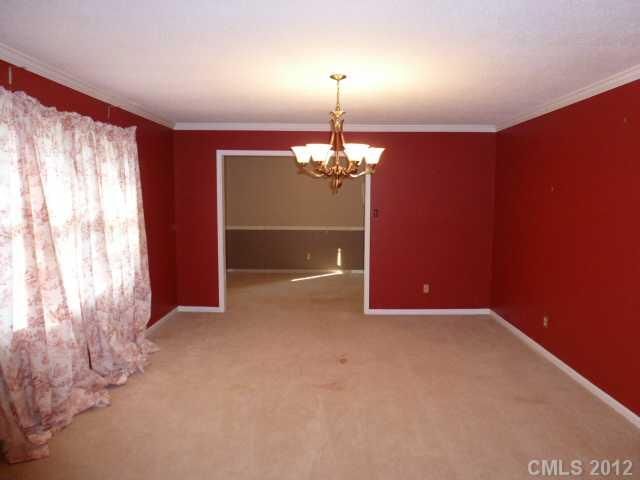 557 Freemont Dr, Lancaster, SC 29720
