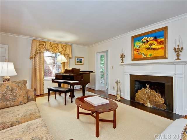 2029 Radcliffe Ave, Charlotte, NC 28207