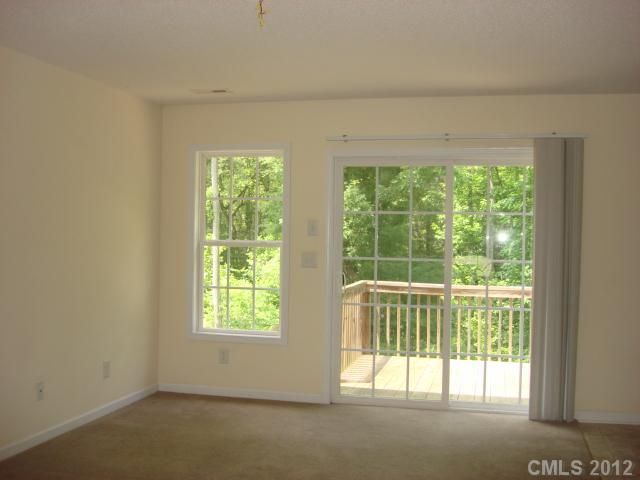 1563 Hamlet St, Lincolnton, NC 28092
