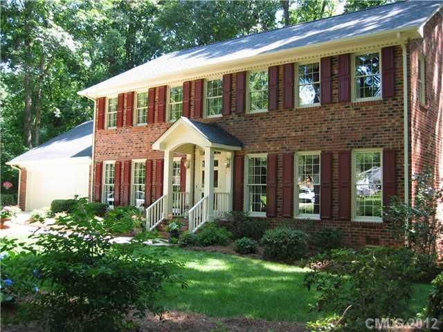 1308 Piccadilly Dr, Charlotte, NC 28211