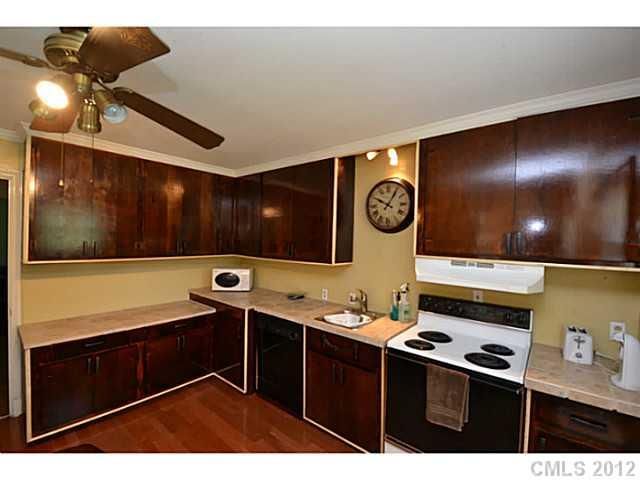699 Wilshire Dr, Concord, NC 28027