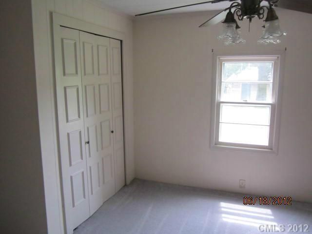 8845 Bowman Barrier Rd, Mount Pleasant, NC 28124