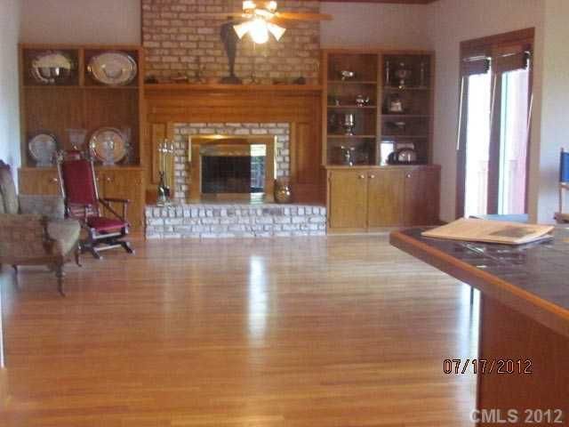 7093 Captains Ct, Tega Cay, SC 29708