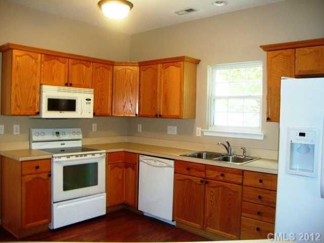 951 Knightsbridge Rd, Fort Mill, SC 29708