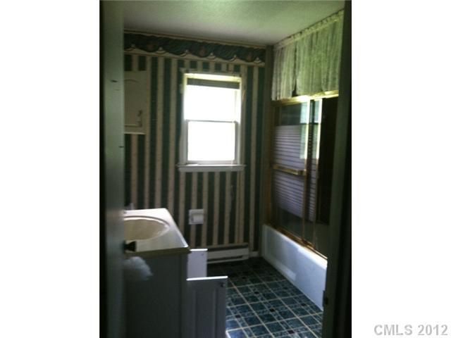 3236 NE 25th Street Ct, Hickory, NC 28601