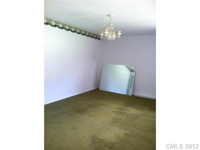 3236 NE 25th Street Ct, Hickory, NC 28601