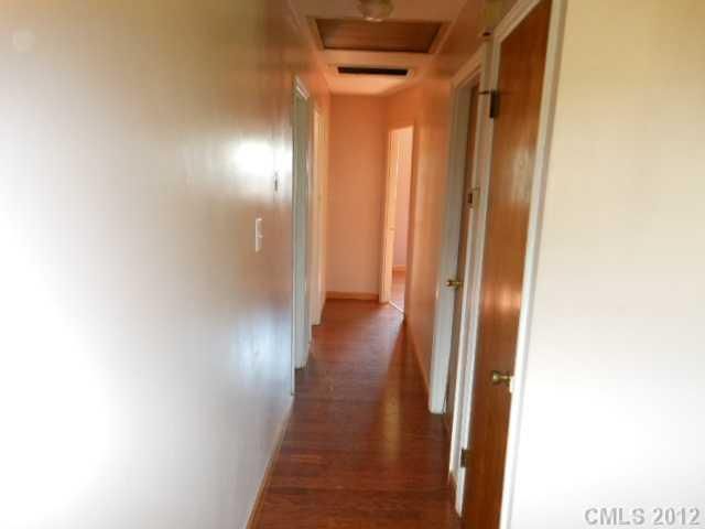 4658 Brooktree Dr, Charlotte, NC 28208