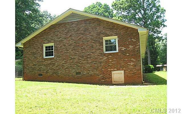 309 Randolph Rd, Dallas, NC 28034