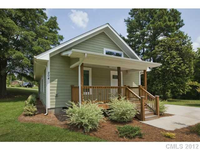 204 Lakeside Ave, Davidson, NC 28036