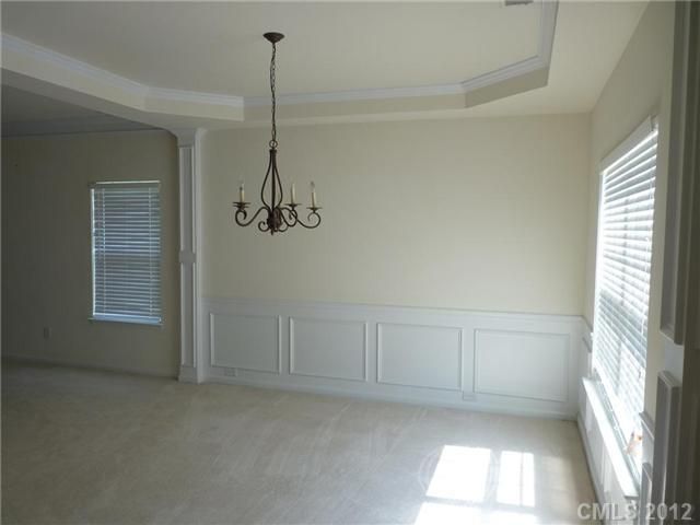 2729 Forest Grove Ct, Charlotte, NC 28269