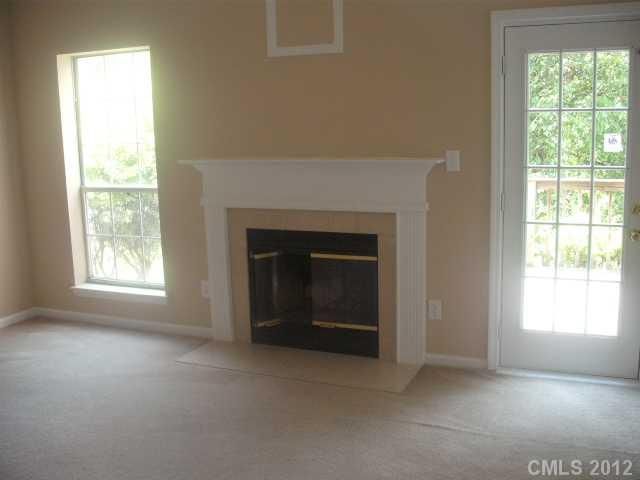 8501 Kirkley Glen Ln, Charlotte, NC 28215