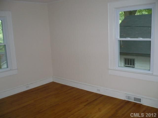 449 SW Spring St, Concord, NC 28025