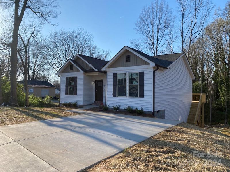 1012 Gaston Ave, Gastonia, NC 28052