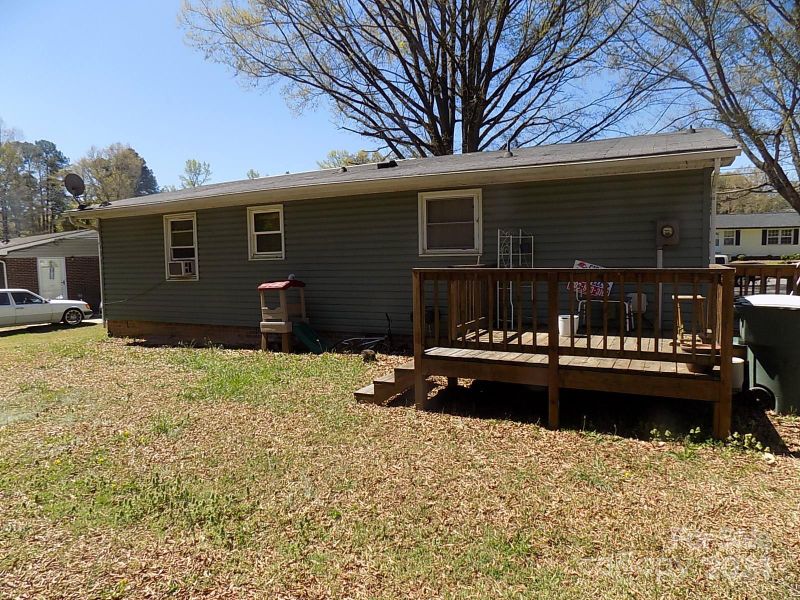 2120 Hartford Ave, Gastonia, NC 28052