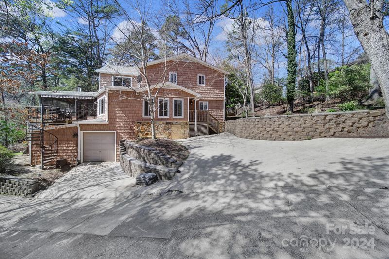 1134 Molokai Dr, Tega Cay, SC 29708