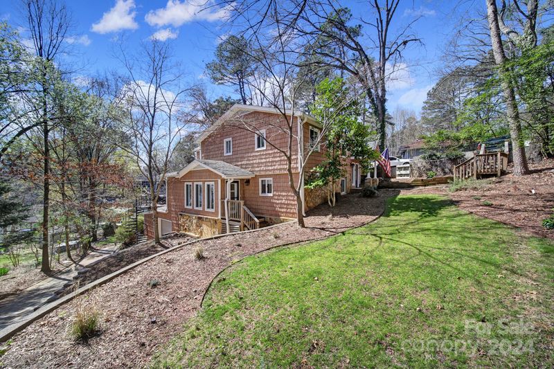 1134 Molokai Dr, Tega Cay, SC 29708