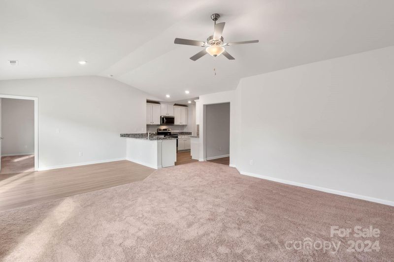 2219 Transatlantic Ave, Charlotte, NC 28215