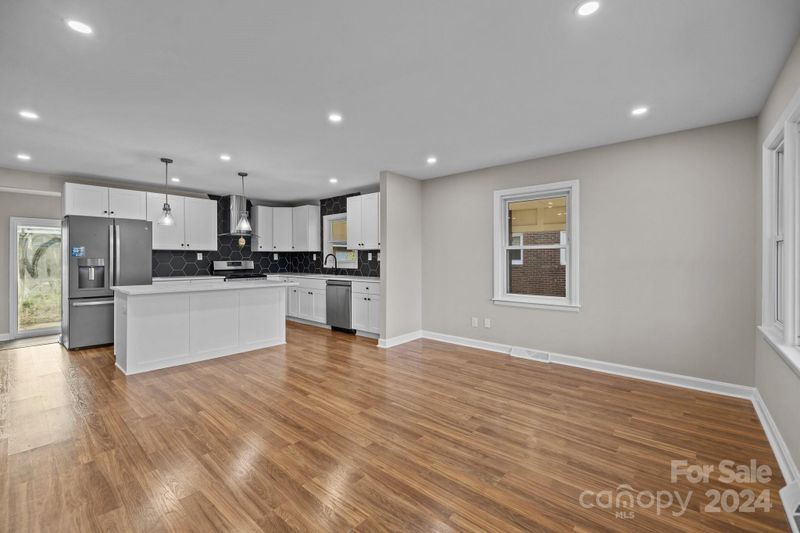 2129 Bromwich Rd, Charlotte, NC 28208