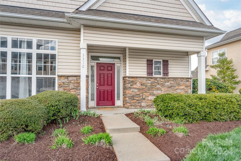 3312 Tulip Tree Ln, Charlotte, NC 28273