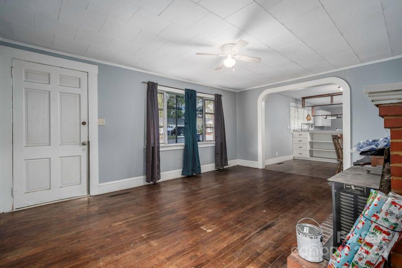 417 25th St SW, Hickory, NC 28602