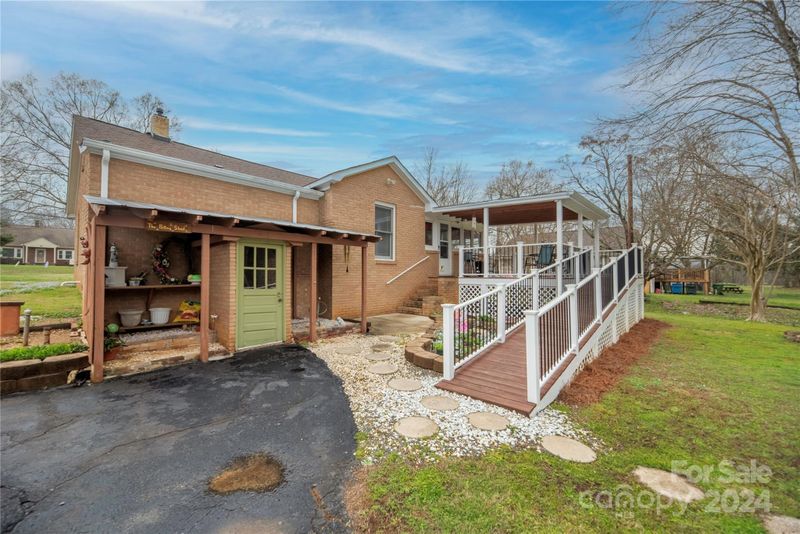 5345 Flowes Store Rd, Concord, NC 28025