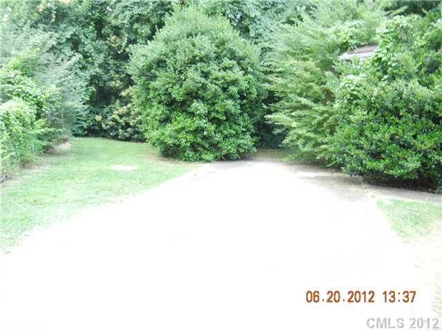 803 Lewiston Ave, Charlotte, NC 28208
