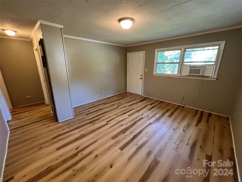919 4th Ave, Gastonia, NC 28054