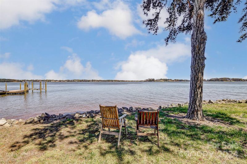 8303 Luckey Point Rd, Denver, NC 28037