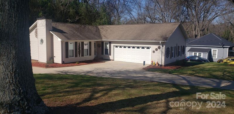 712 S Laurel St, Lincolnton, NC 28092