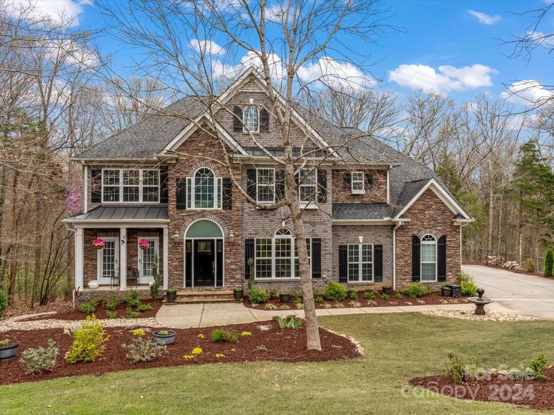 187 Logan Crossing Dr, Davidson, NC 28036