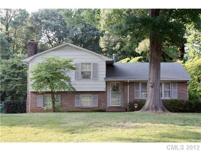 5209 Grafton Dr, Charlotte, NC 28215